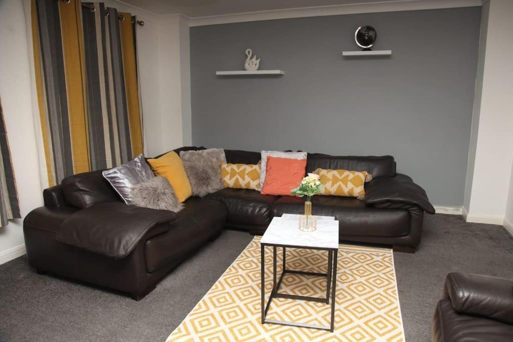 Casa vacanze Luxury 4 Bed House In Swindon